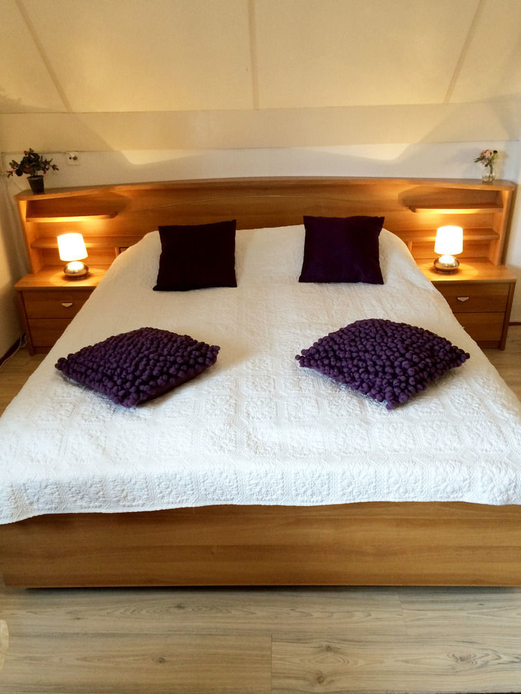 Bed And Breakfast Влисинген Екстериор снимка