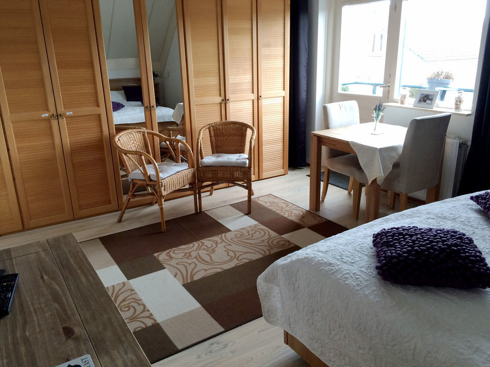 Bed And Breakfast Влисинген Екстериор снимка